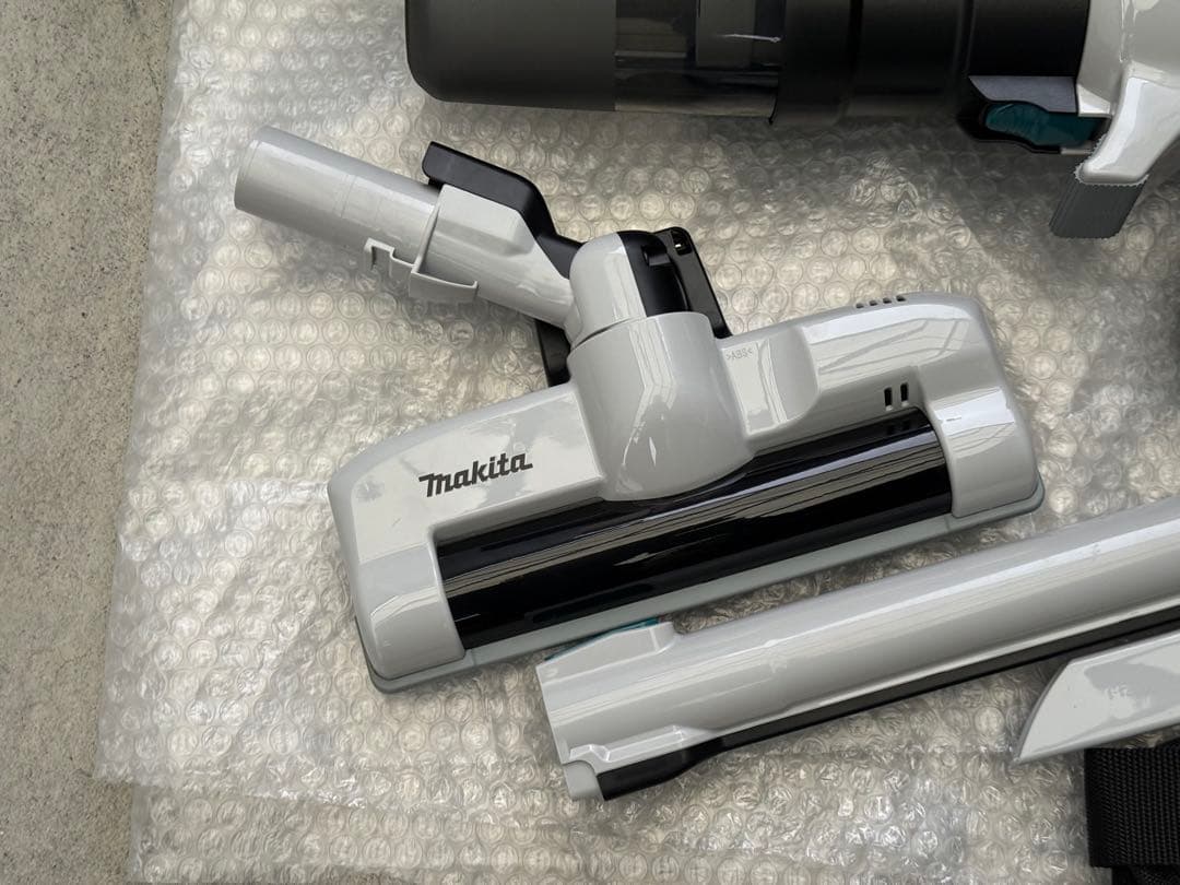 【新品】 40V マキタ CL004G 充電式 クリーナ 掃除機 バッテリー付き
