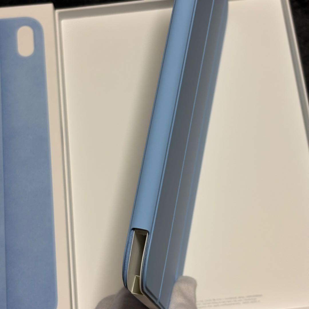 iPad (A16 / 第10世代) 用 Smart Folio スカイ 水色
