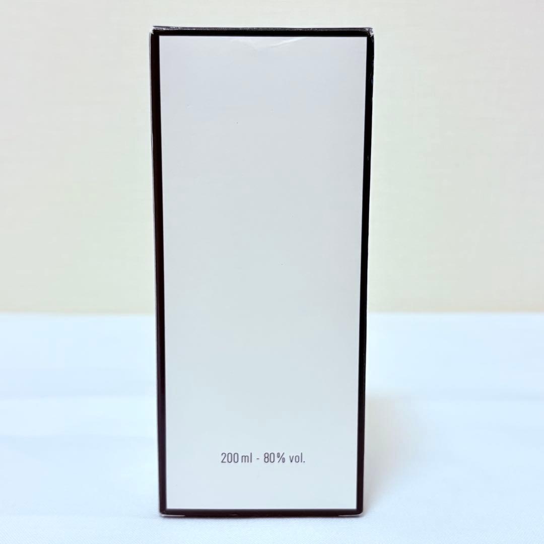 希少　新品未使用　シャネル N°19 オードトワレ　香水　200ml 大瓶