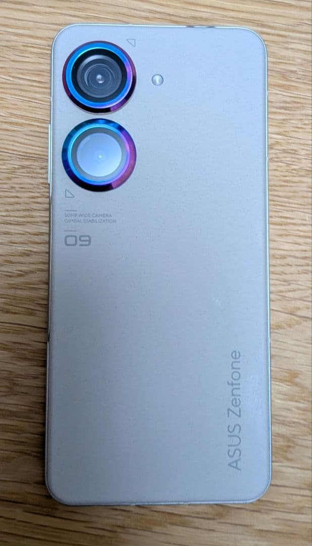 W*o様 ASUS Zenfone 9 ムーンライトホワイト 本体 箱付き