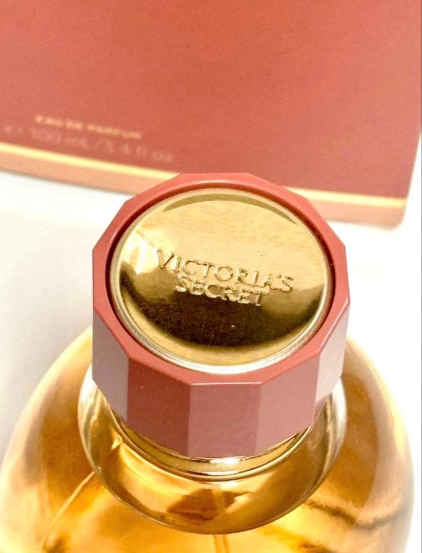 Victoria’s Secret Bare Rose オードパルファム　箱付