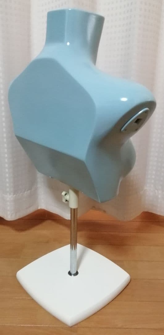カラーマネキン パステルブルー トルソー マネキン 卓上ボディ レディース 美品