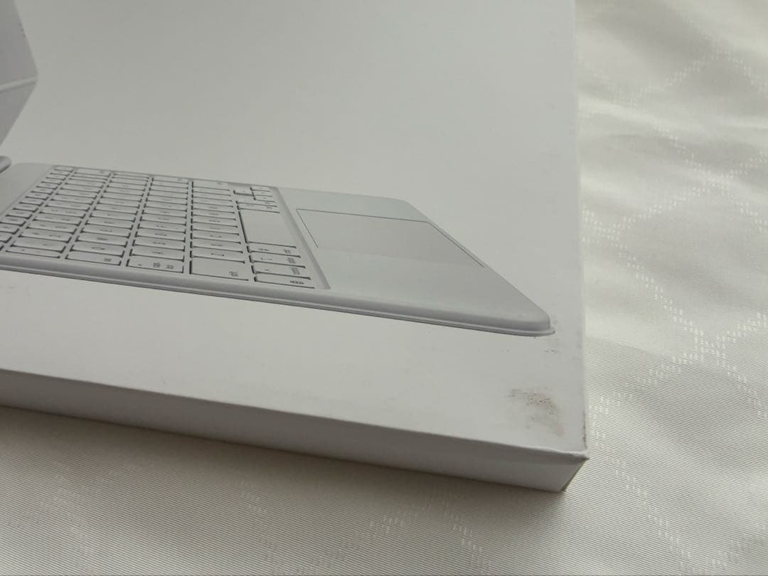 Apple iPad Magic Keyboard 11インチ ホワイト 純正