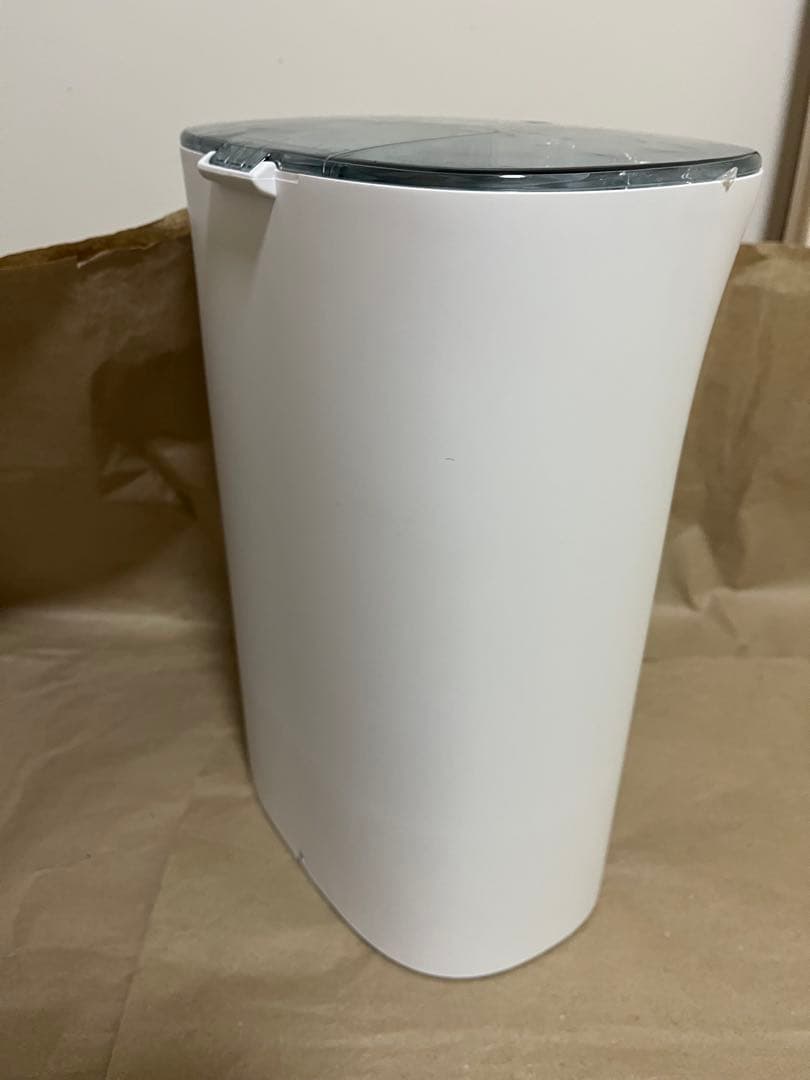 【新品未使用】2024年最新モデル カリカリマシーンV2C 自動給餌器 4.5L