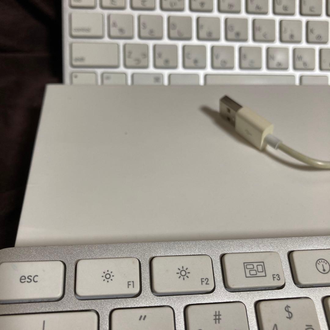 アップルApple パソコンのキーボード 2つおまとめで 大人個人家庭での使用