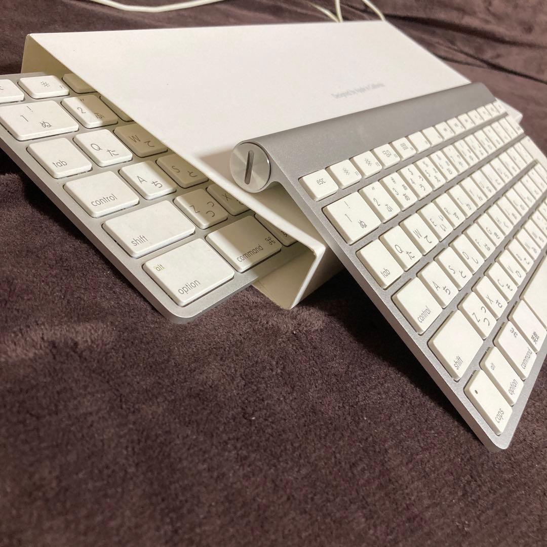 アップルApple パソコンのキーボード 2つおまとめで 大人個人家庭での使用