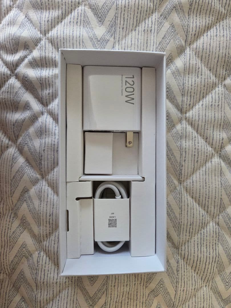 【画面割れ】Xiaomi 14TPro チタングレー SIMフリー