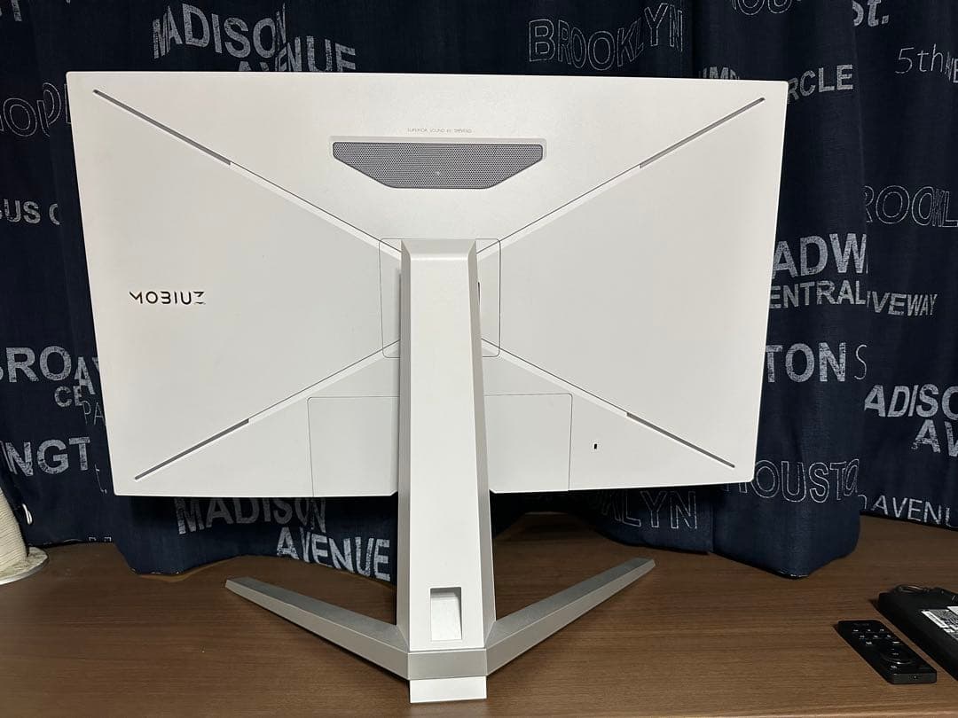 BenQ MOBIUZ EX3210U ゲーミングモニター (32インチ）