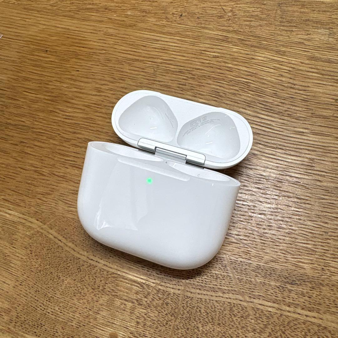 AirPods 4 右耳 ケース