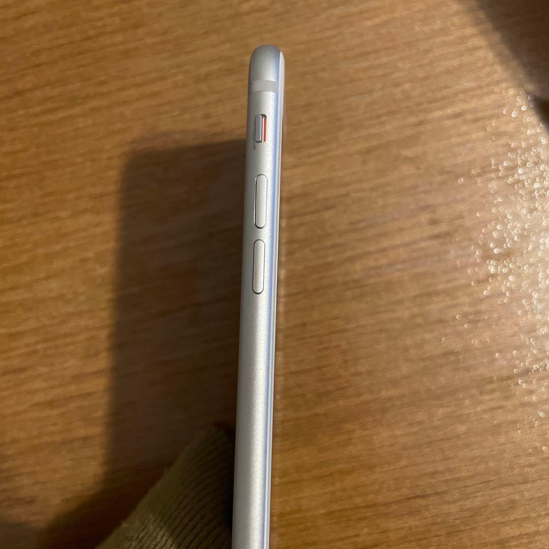 美品　Apple iPhone 7 128GB