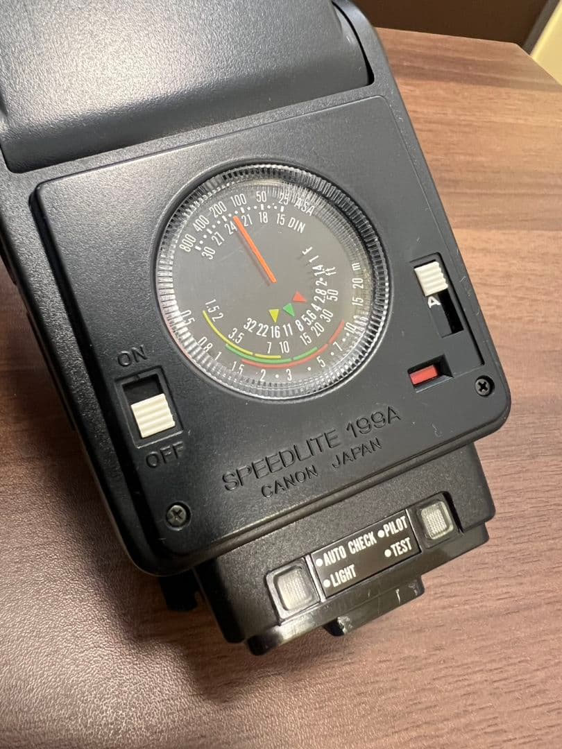 Canon AE-1 フィルム一眼レフカメラ キャノン　スピードライト　199A