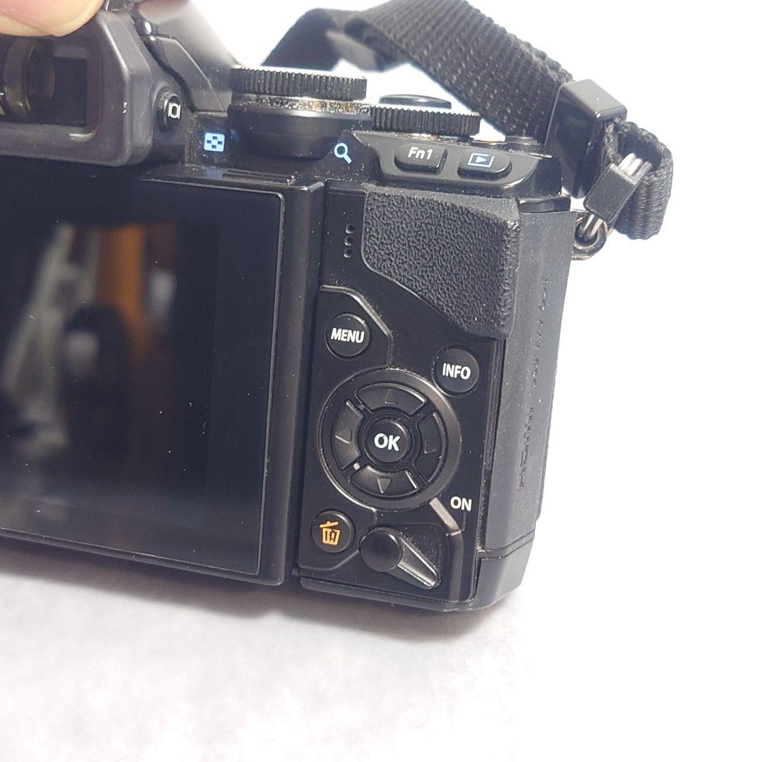 OLYMPUS OM-D E-M10 本体 バッテリー付き
