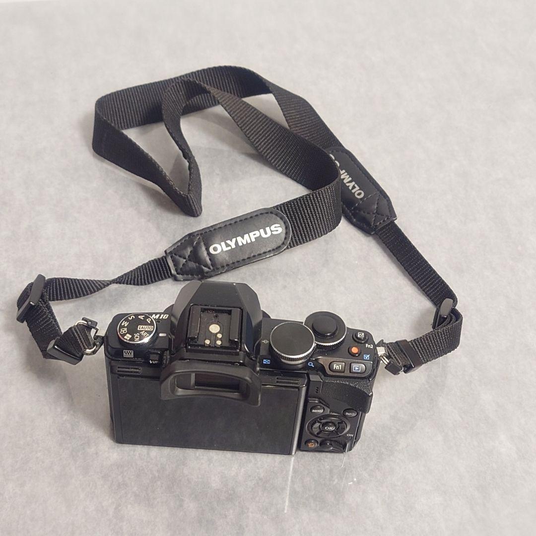 OLYMPUS OM-D E-M10 本体 バッテリー付き