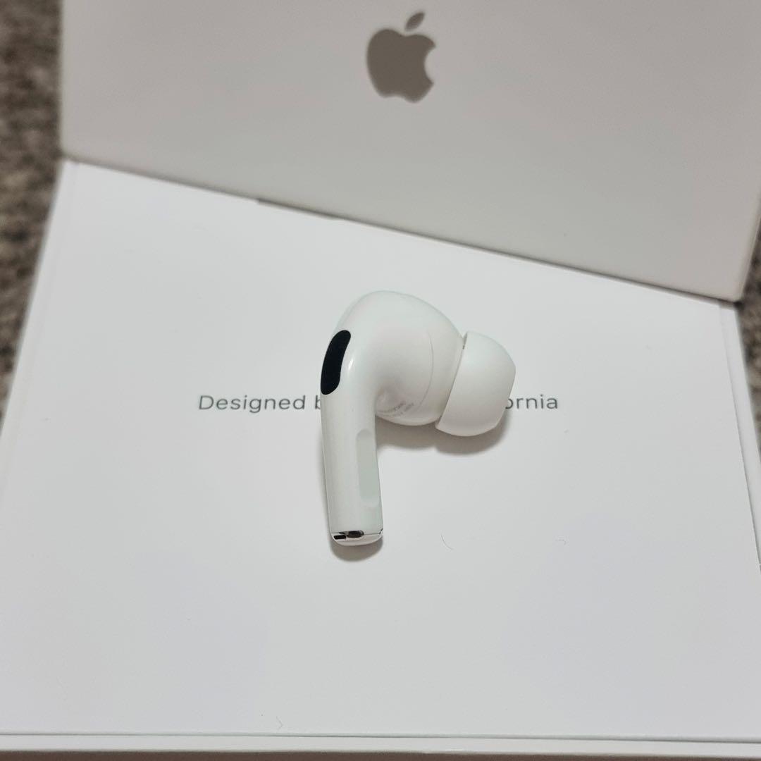 AirPodsPro 第二世代 USB-C イヤホン　片側　右耳　R側　77