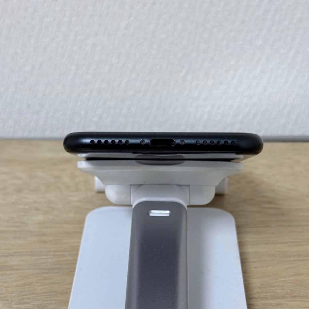 Apple iPhone SE(第3世代) 64GB SIMフリー 美品