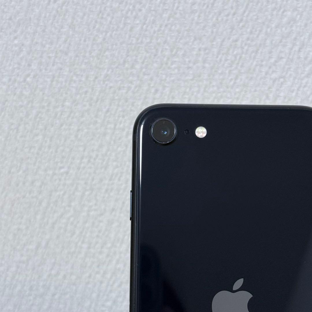 Apple iPhone SE(第3世代) 64GB SIMフリー 美品