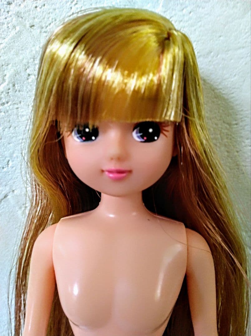 ♥箱無し新品♥リカちゃんキャッスル　イエロー×赤茶色メッシュ超ロングストレート