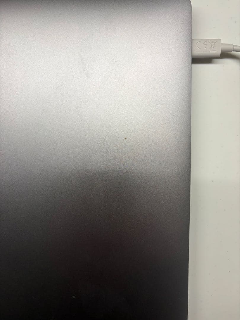 2018年MacBook Pro15インチ2.4 GHz i9 32GB RAM