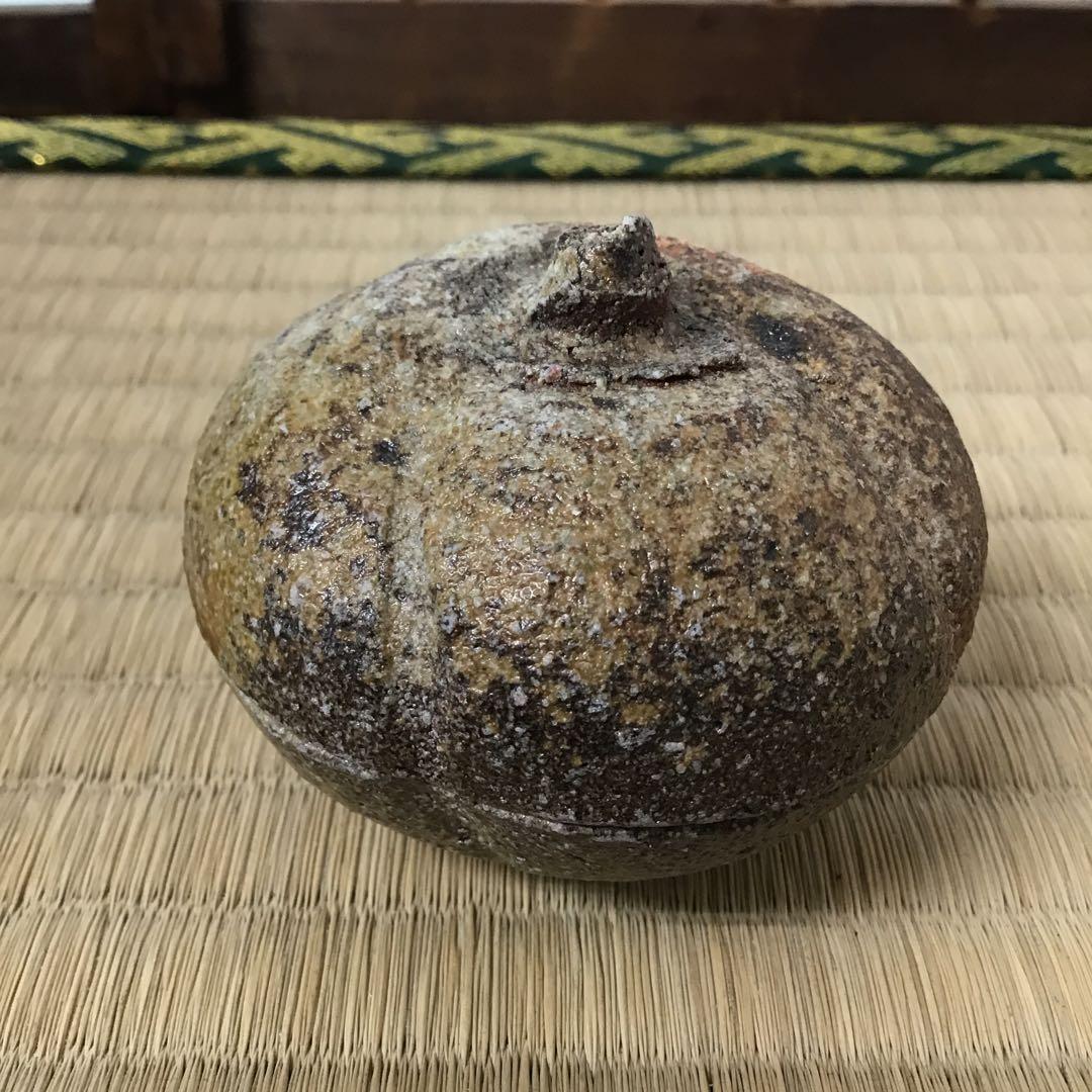 茶道具　香合　常滑焼　人間国宝　三代　山田常山作　栞　紙箱　共箱　S80KG