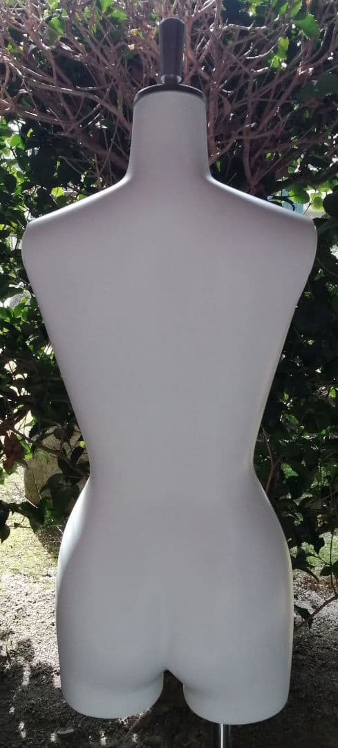 ReBody JAPAN トルソー マネキン ボディ 白 女性 展示用 ①