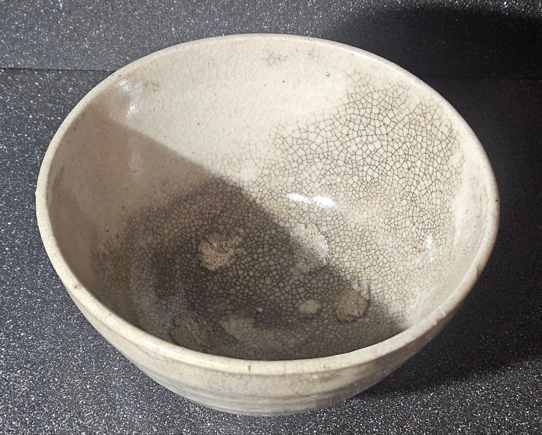 李氏朝鮮時代　半島古陶磁器　李朝白磁　 雨漏り手　茶碗　抹茶茶碗　茶道具　茶器