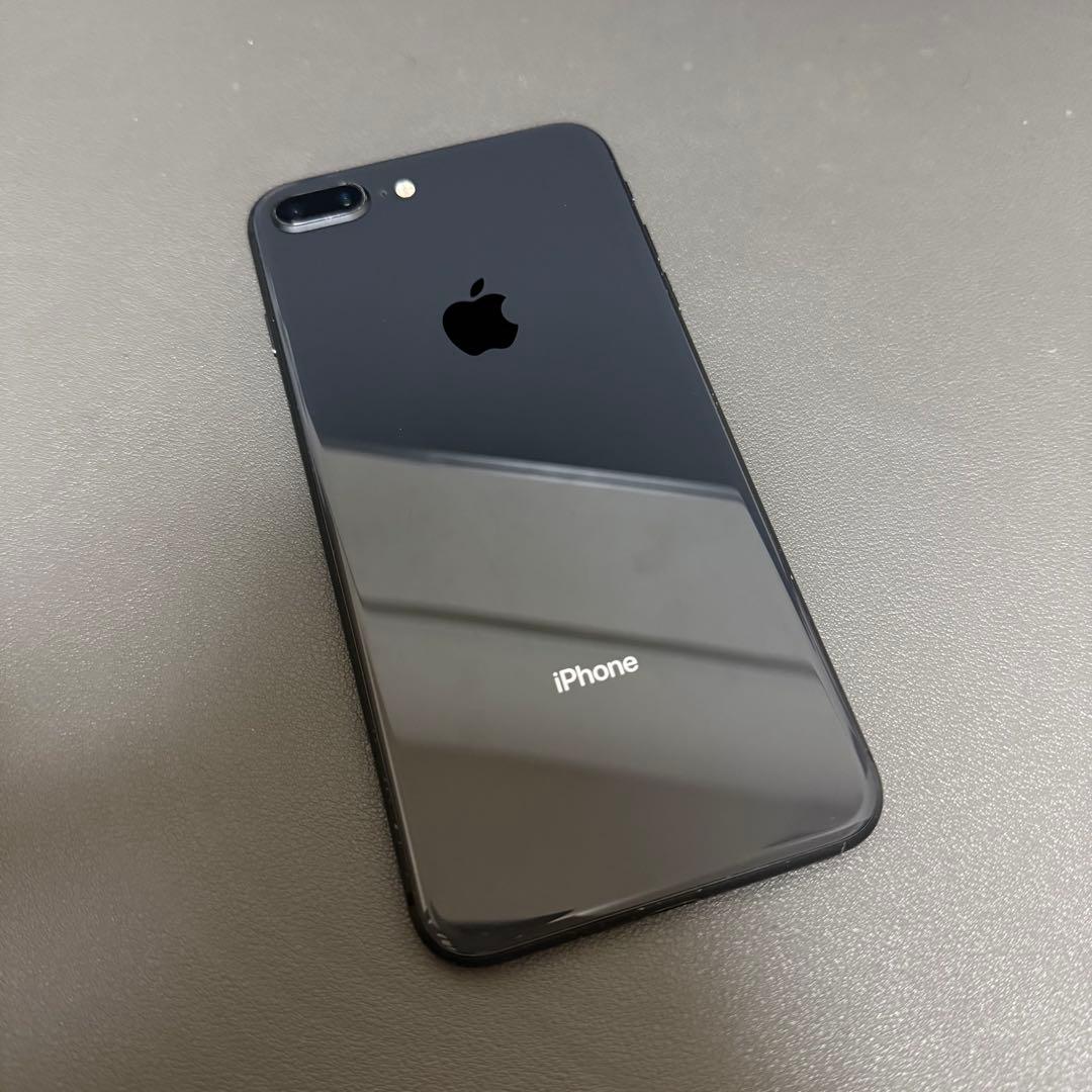 海外版Apple iPhone 8 Plus 64GB ブラック