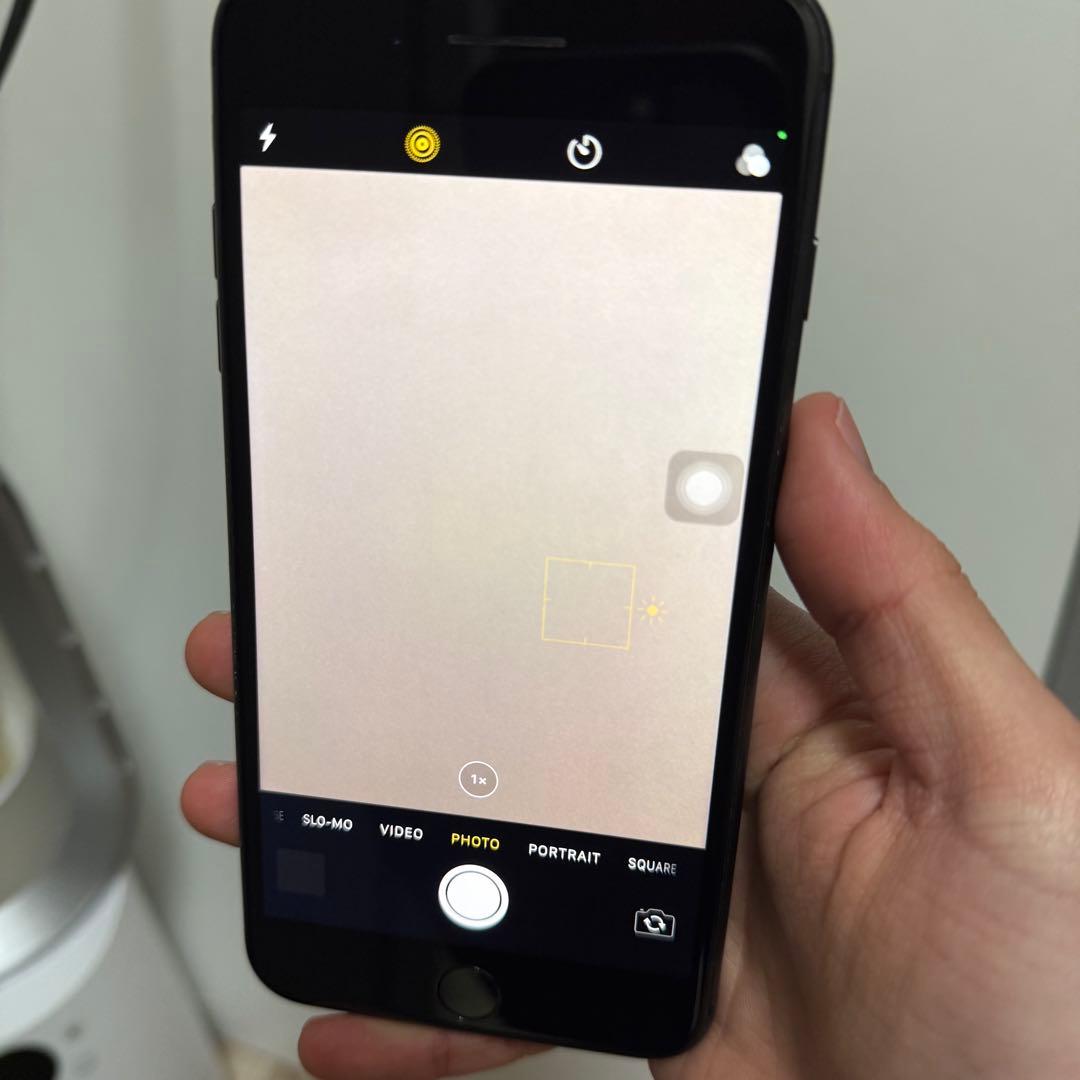 海外版Apple iPhone 8 Plus 64GB ブラック