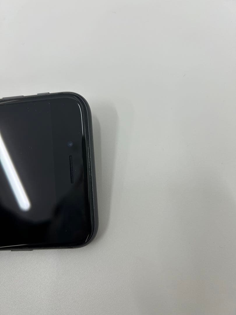 Apple iPhone 8スペースグレー