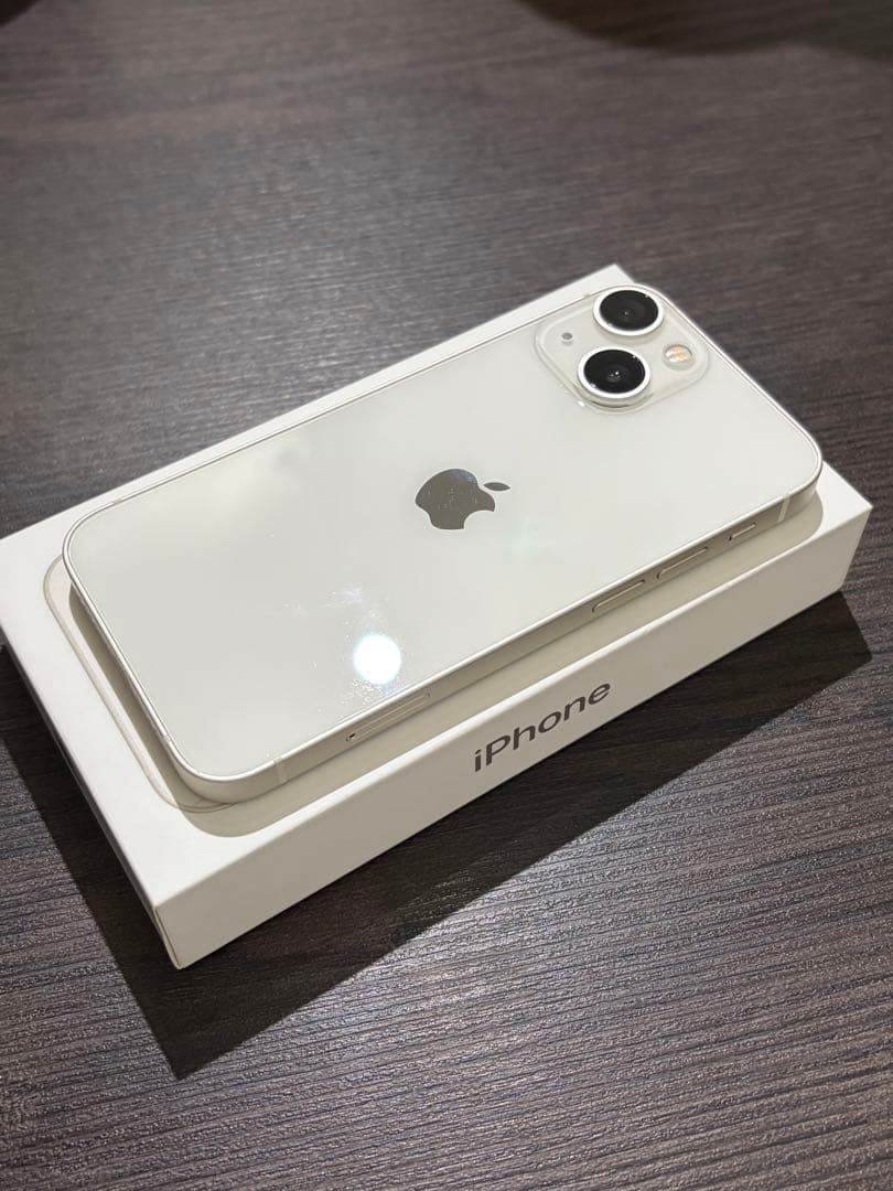 おまけ付きApple iPhone 13 ホワイト SIMフリー 128GB