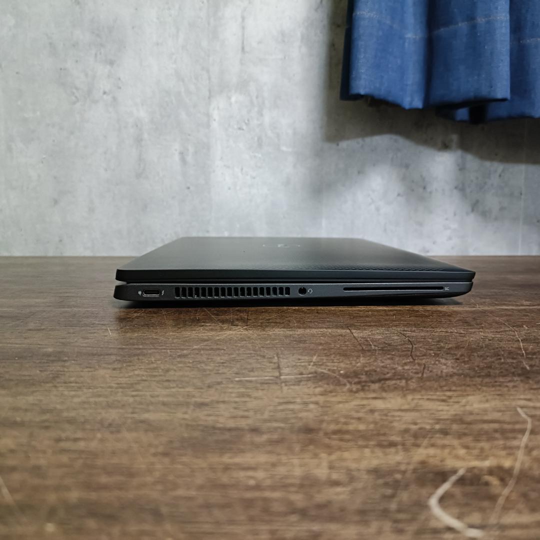 【美品】DELL 13.3型 軽量 第12世代i5 16GB オフィス n154