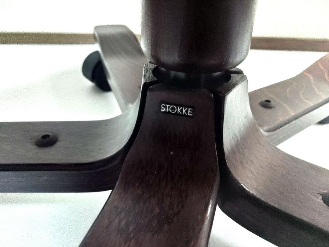希少モデル　STOKKE バランスチェア 　腰痛対策　姿勢矯正