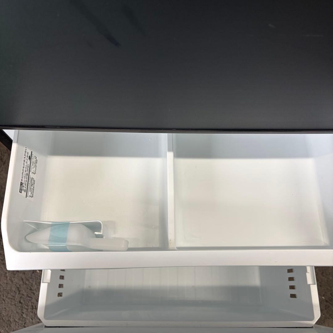 257　東芝　冷蔵庫　黒　300ℓ-400ℓ　美品　設置無料　２人暮らし　安い‼️
