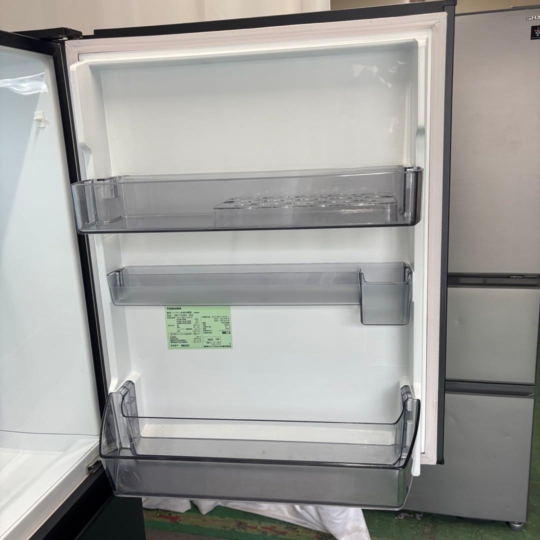 257　東芝　冷蔵庫　黒　300ℓ-400ℓ　美品　設置無料　２人暮らし　安い‼️