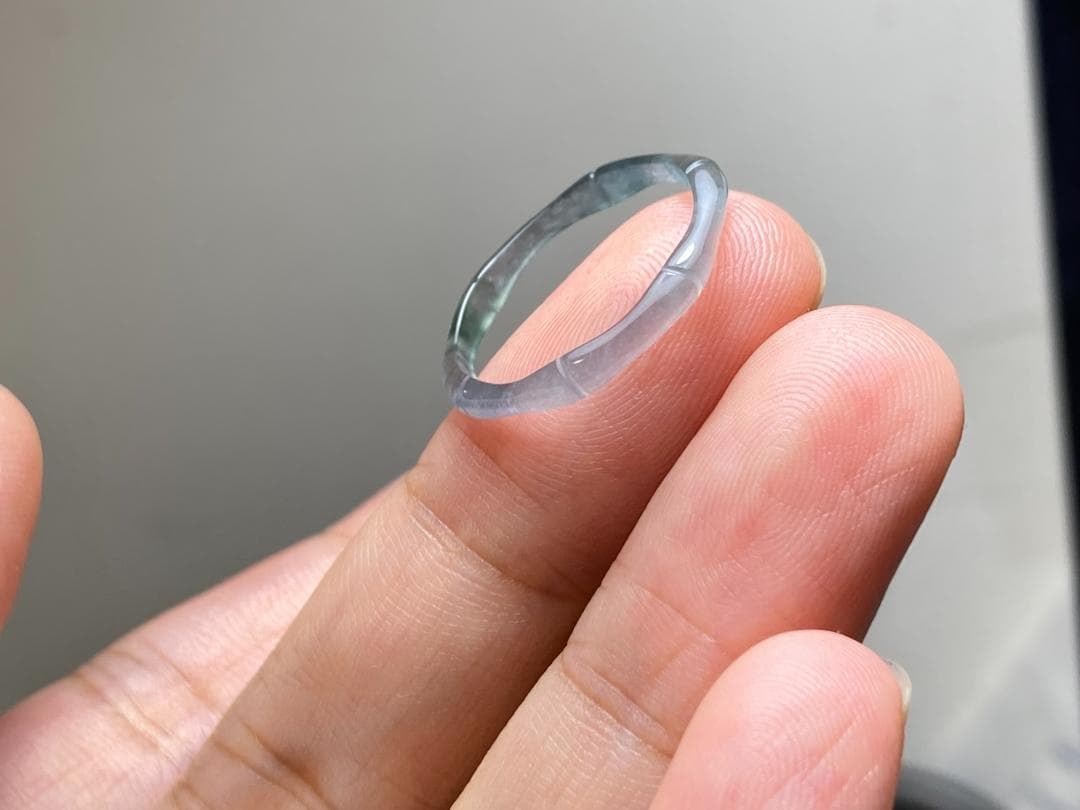 L13-217細身高氷種竹節リング13.5号グアテマラ産A貨本翡翠くりぬき黒翡翠