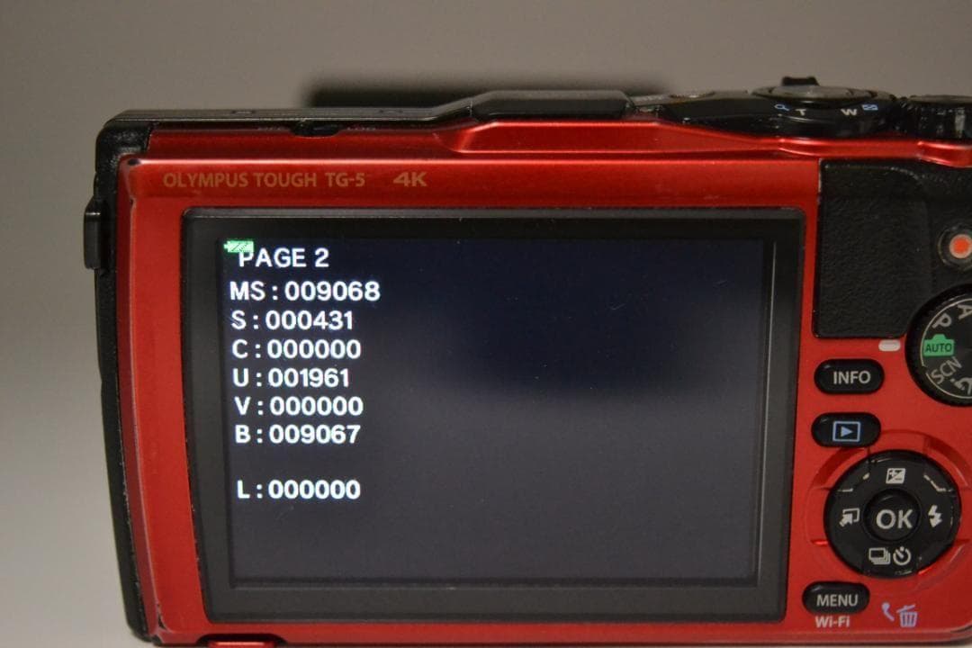 オリンパス　OLYMPUS TOUGH TG-5 4K 防水カメラ