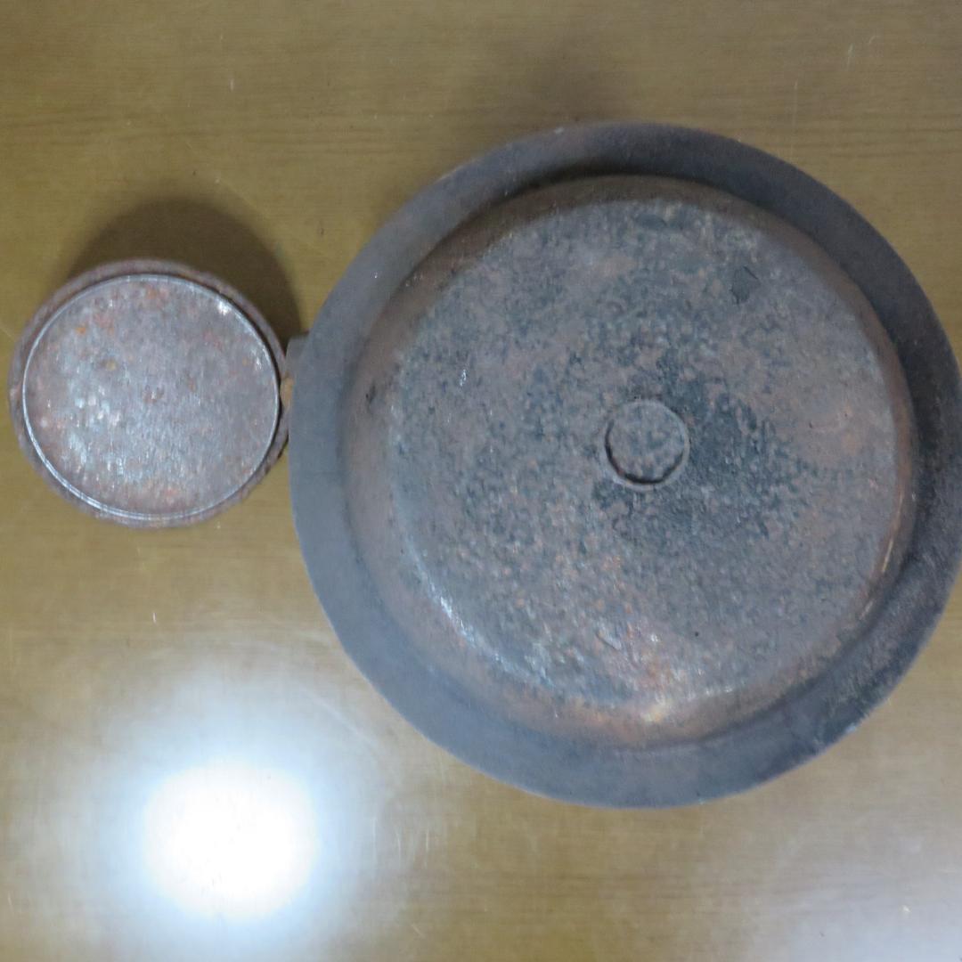 鉄瓶 菖蒲 銘なし 年代物 使用感あり 茶道具 やかん　急須　南部鉄器　茶釜