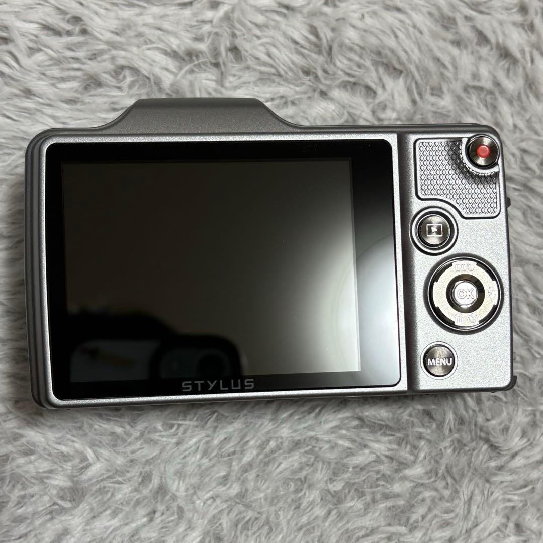 超美品 オリンパス STYLUS SZ-15 シルバー 8GBメモリーカード付き