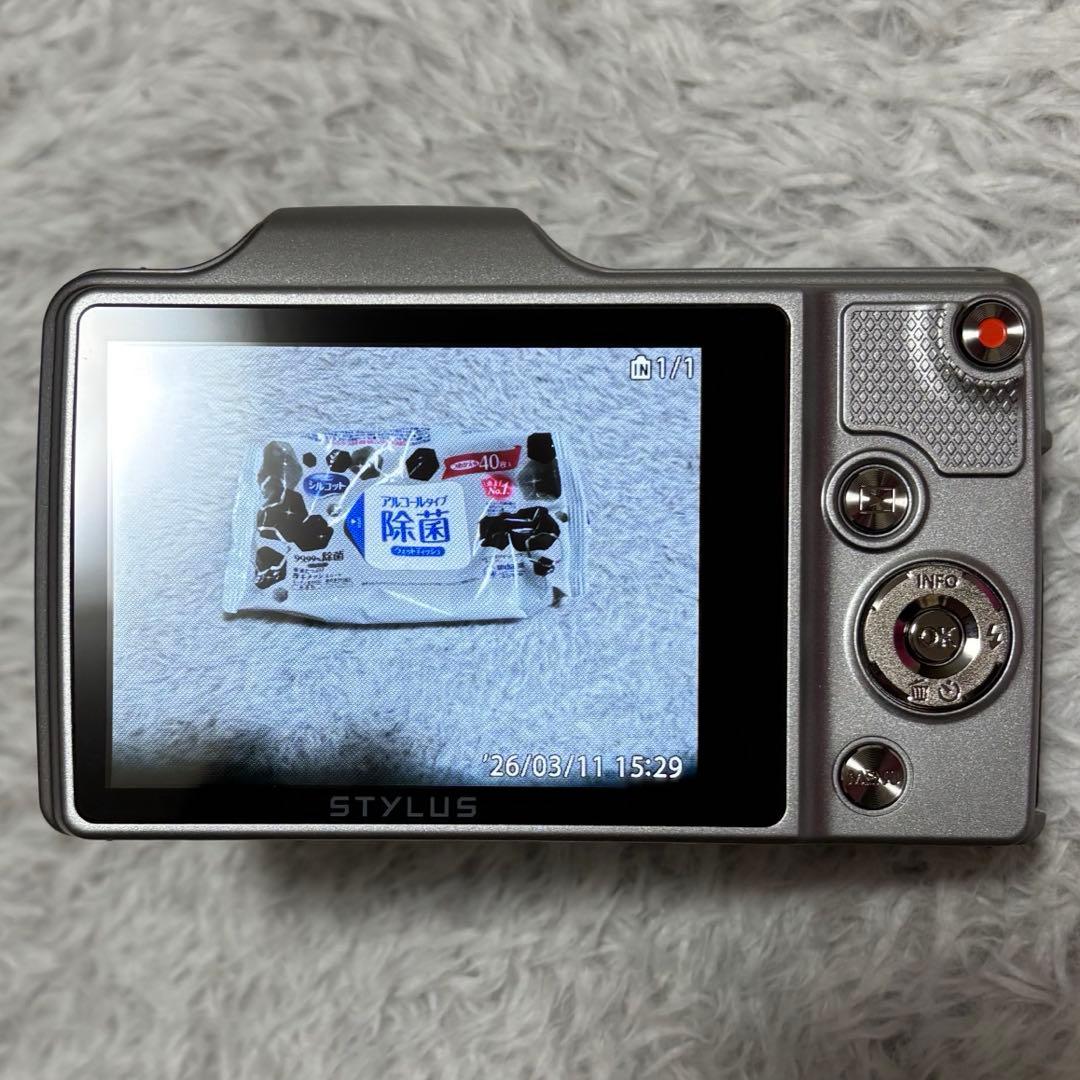 超美品 オリンパス STYLUS SZ-15 シルバー 8GBメモリーカード付き