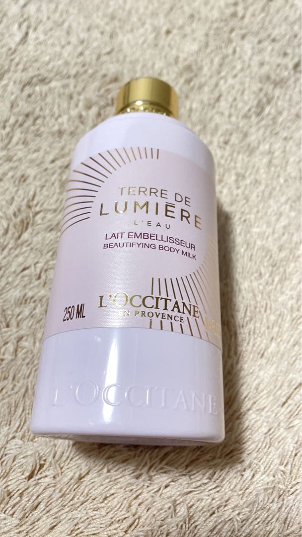 新品★未使用　L'OCCITANE テールドルミエール　ボディクリーム