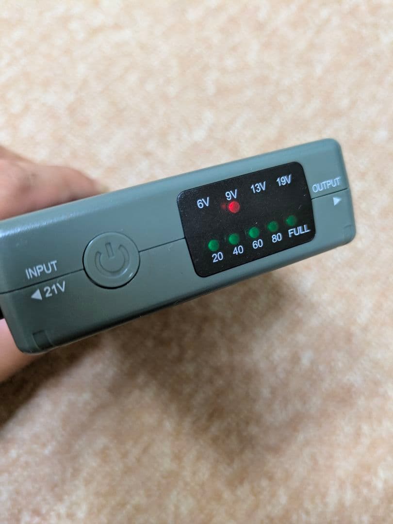 バートル　BURTLE バッテリー　19V 充電器付き