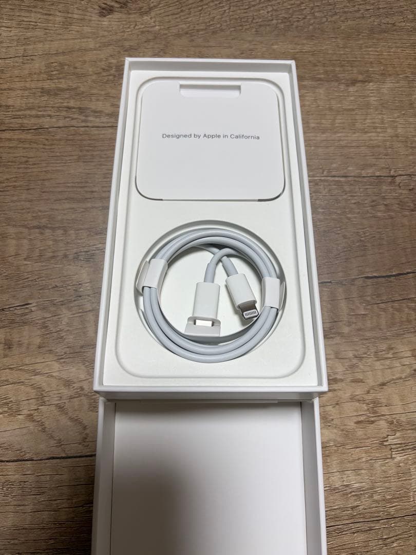 iPhone13 箱あり ホワイト