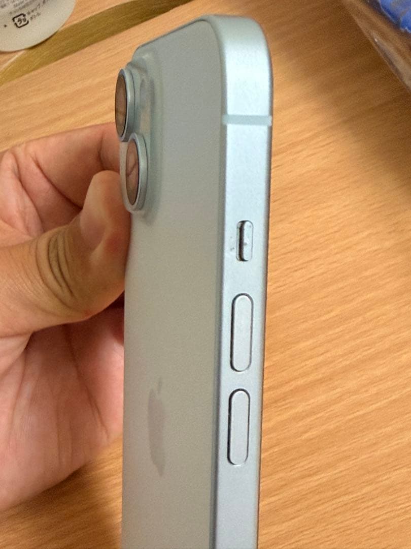iPhone 15 ブルー 128GB SIMフリー ケース付き