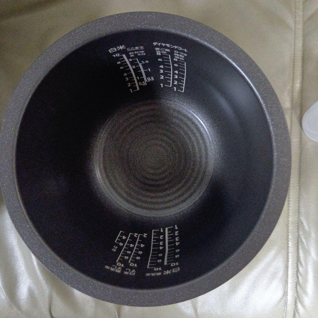 TOSHIBA 真空圧力IH炊飯器 炎匠炊き 1升炊き RC-18KGW(W)