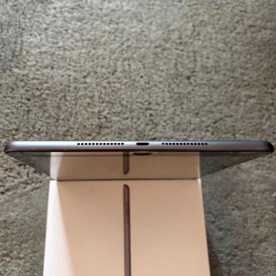 Apple iPad 10.2 第8世代　128GB スペースグレー　アップル