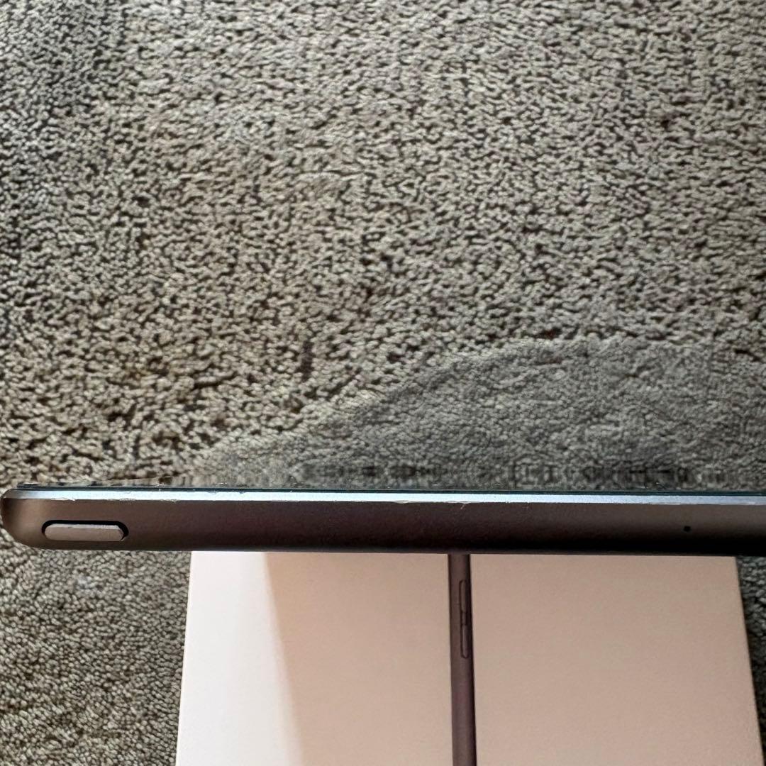 Apple iPad 10.2 第8世代　128GB スペースグレー　アップル