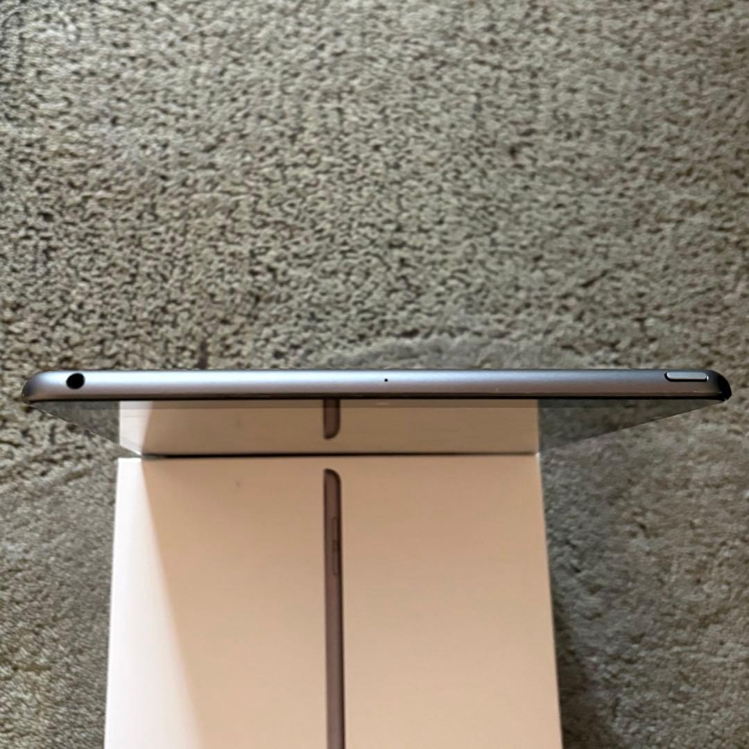 Apple iPad 10.2 第8世代　128GB スペースグレー　アップル