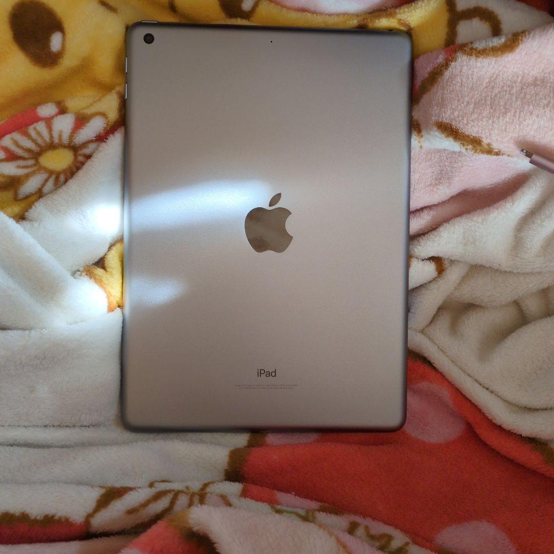 Apple iPad (モデル A1893) 10.2インチ シルバー