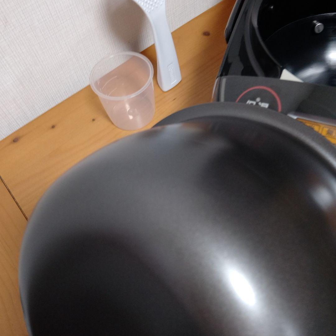 【新品未使用】象印 IH炊飯ジャー 5.5合 ブラック NP-ZX10