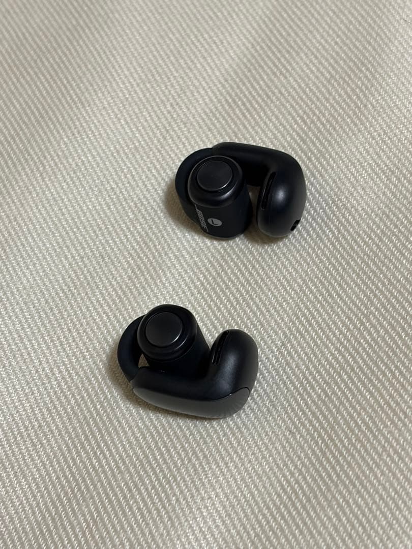イヤホン Bose ultra Open earbuds (almost new)