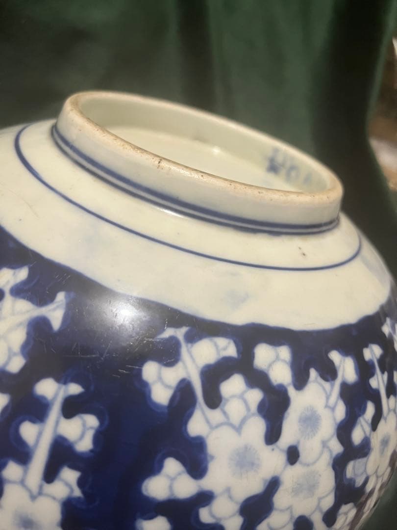 中国骨董品？古い染付 、古い青と白の花柄ボウル 旧家蔵出し （澄んだ声）